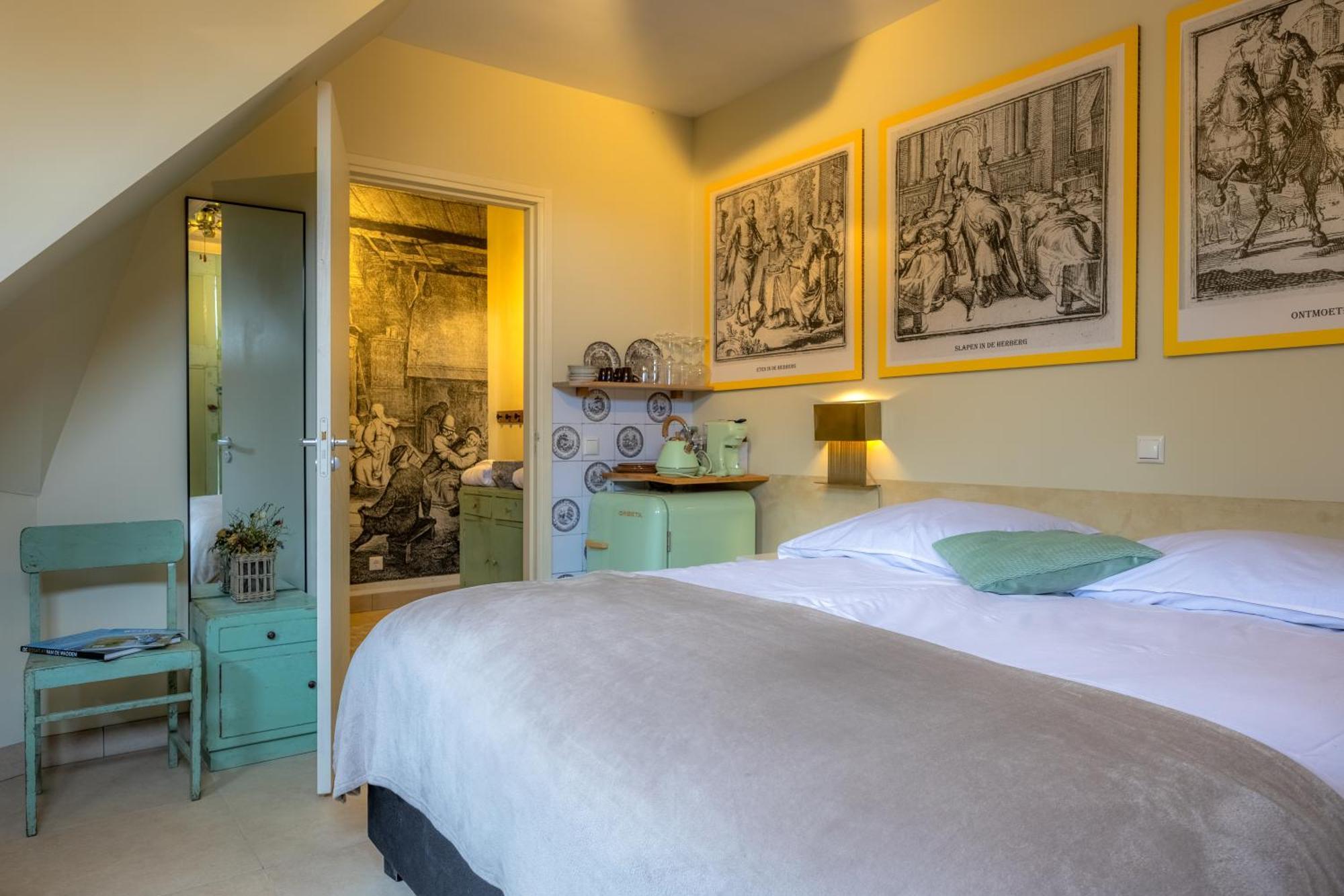 Unieke Bed En Breakfast Met Historisch Verhaal In Ferwert Ferwerd エクステリア 写真